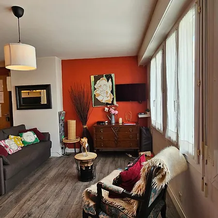 De L'elephant 아파트